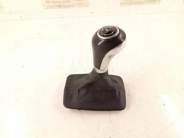 Pomo de cambio Mercedes-Benz OEM A2042677710 - Usado image 4