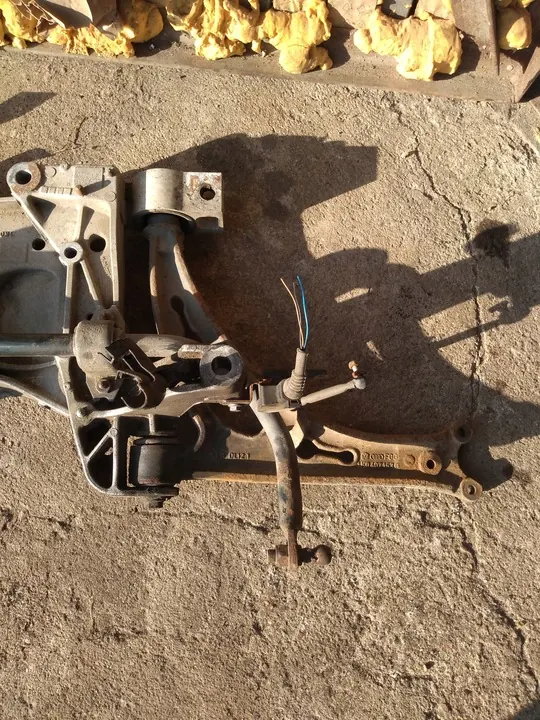 Framsuspensionskåpa VW Audi Seat 1K0199313H image 2