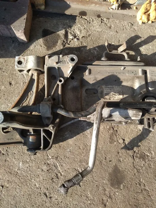 Framsuspensionskåpa VW Audi Seat 1K0199313H image 4