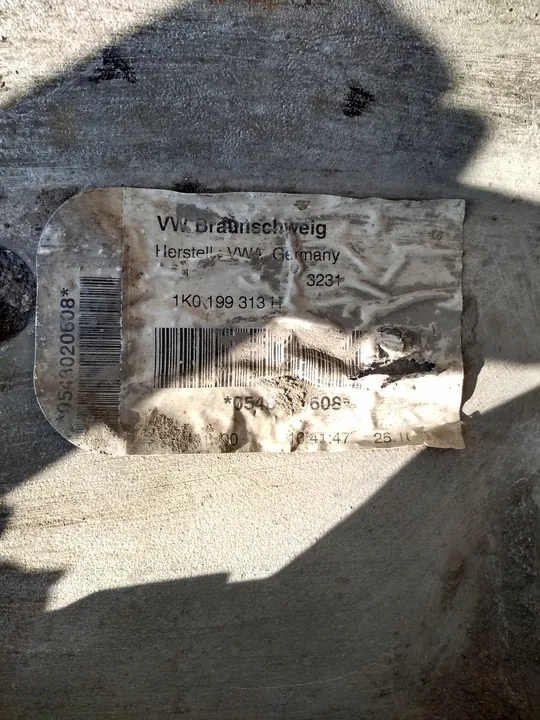 Framsuspensionskåpa VW Audi Seat 1K0199313H image 6