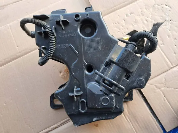 FAP Tank 1.6 E-HDI Citroen C4 Picasso Peugeot 9674605580 image 2