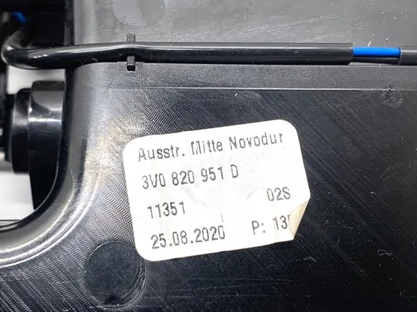 Front-Lüftungsgitter OEM 3V0820951D für Skoda Superb III image 5