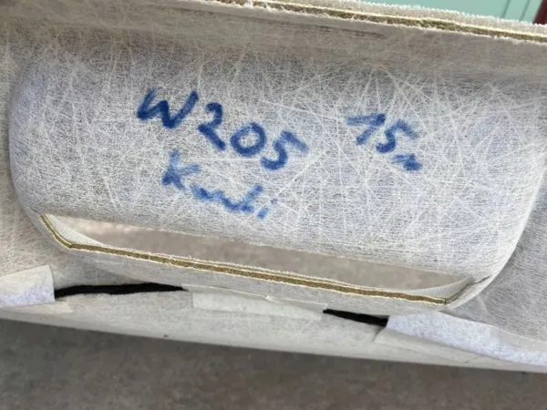 Plafonnier Mercedes C W205 OEM APU27320 Couleur Claire image 5