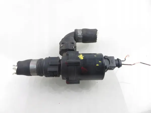Vattenpump OEM 70207811 - Begagnad Pierburg image 3