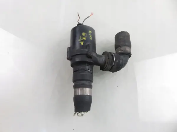 Vattenpump OEM 70207811 - Begagnad Pierburg image 7