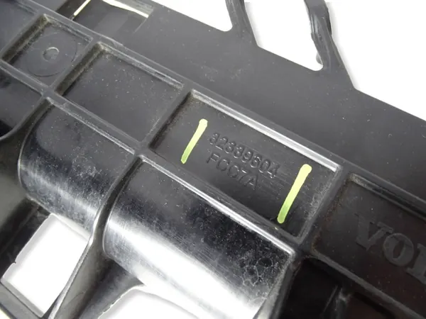 Jäähdyttimen kehys OEM 32249884 ACP Volvo XC40 II:lle image 3
