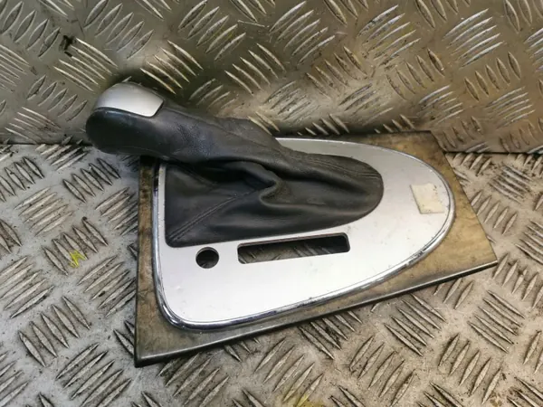 Mercedes-Benz E W211 Pookknop OEM 2116802436 image 2