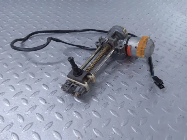 Moteur de siège Ford Scorpio OEM 85GB14547BA Arrière gauche image 7