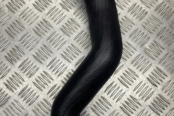 Tubería intercooler AUDI A4 AVANT 2.0L diésel 2007 OEM image 5