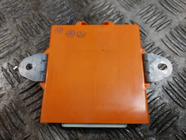 Virtalähdeohjausmoduuli OEM 89670-53120 Lexus IS II image 3