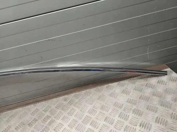 Moldagem lateral esquerda Audi A7 OEM 4G8853703F image 3