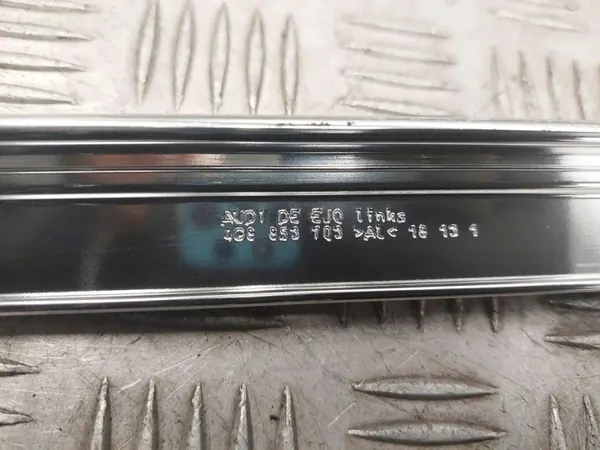 Moldagem lateral esquerda Audi A7 OEM 4G8853703F image 4