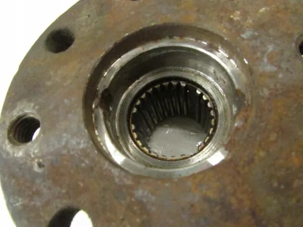 BMW Differentialiholkku OEM - Vetoakselin Sisääntulo image 3
