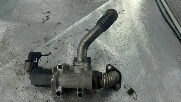 Soupape EGR OEM OPEL pour Vectra C 1.9CDTI Berline image 2