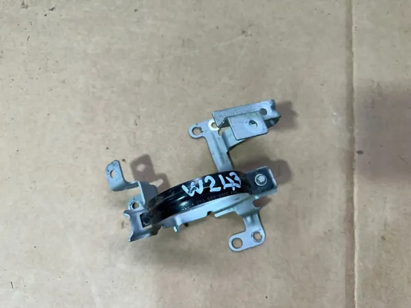 Waterpompbeugel OEM A2435040600 Mercedes EQA image 5
