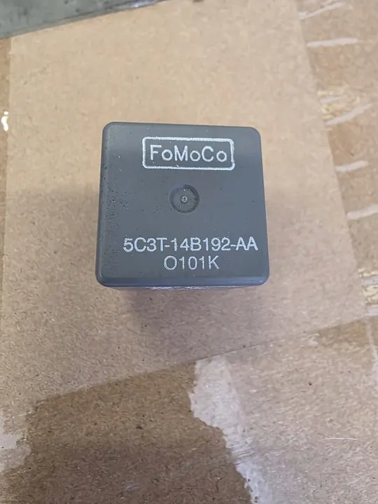 Relé Sulakeboksi Mustang 2010-2014 image 2