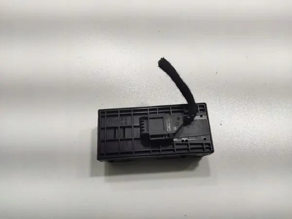 Linker voorraam schakelpaneel Audi A4 B7 2004-2008 image 4