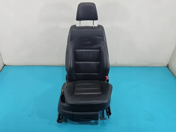 Front Heated Leather Seats Set VRS Skoda Octavia II image 7