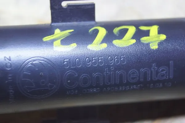 Left Headlight Washer SKODA YETI 5L 5L0955965 image 10