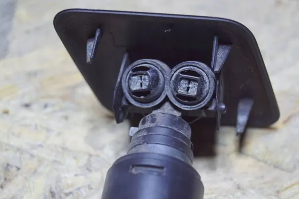 Left Headlight Washer SKODA YETI 5L 5L0955965 image 8