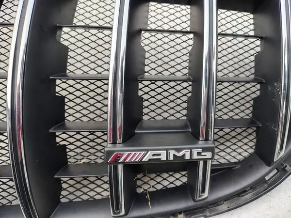 GRIGLIA MERCEDES C63 AMG A2058881300 A2058881500 image 2