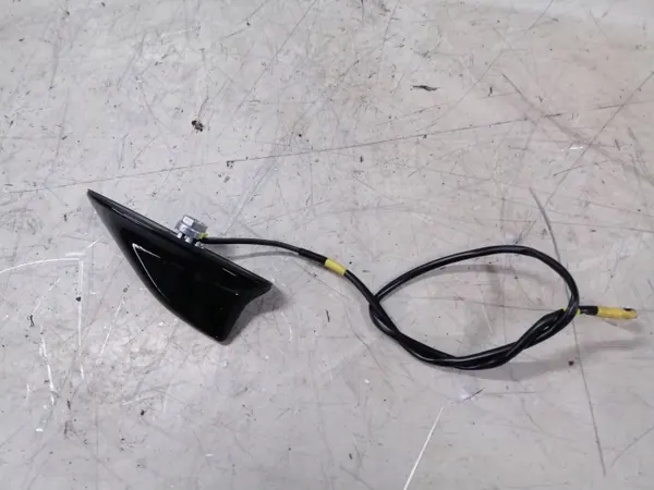 OEM XRA4639 GPS-antenn för Toyota Auris II image 2