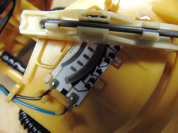 Peugeot Brandstofpomp 307 2.0HDI OE 9632672280 image 4