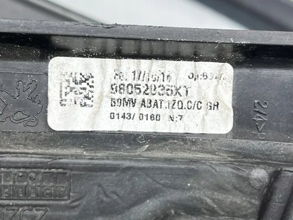 Espelho esquerdo Peugeot Partner OEM 98052835XT Usado image 4