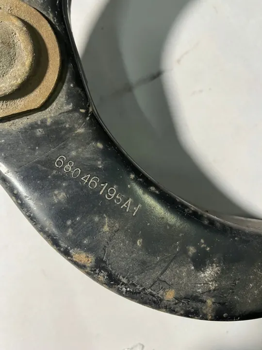 Braccio di controllo superiore sinistro Jeep Grand Cherokee WK2 image 4