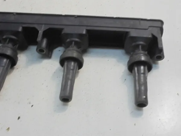 Bobine d'allumage OEM 9656695780 pour Citroen C5 2.0 Essence image 5