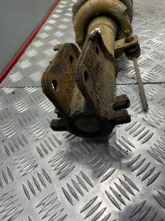 Vorderer linker Stoßdämpfer OEM 55784 für Opel Vivaro A 1.9 CDTI image 3