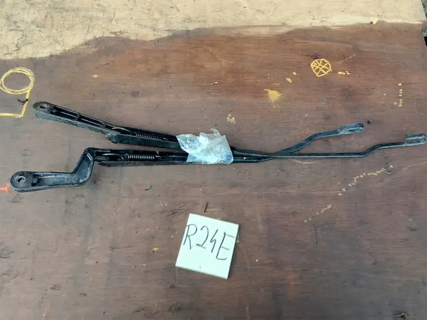 SKODA FABIA II Wiper Arms Set 5J1955409C / 5J1955410C image 3