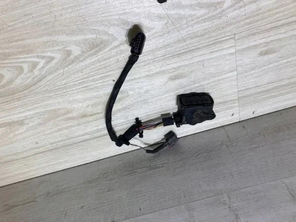 Conector Enchufe Audi VW OEM 4G0973213A - Usado image 2