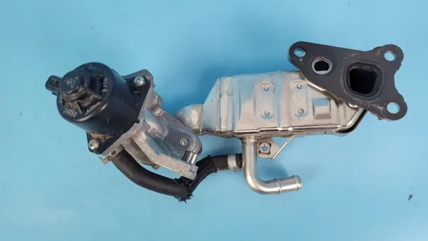 Jäähdytin Toyota RAV4 V 25680-24010 & EGR-venttiili 25620-24050 image 10