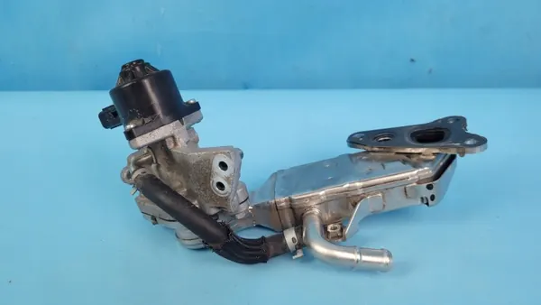 Jäähdytin Toyota RAV4 V 25680-24010 & EGR-venttiili 25620-24050 image 4
