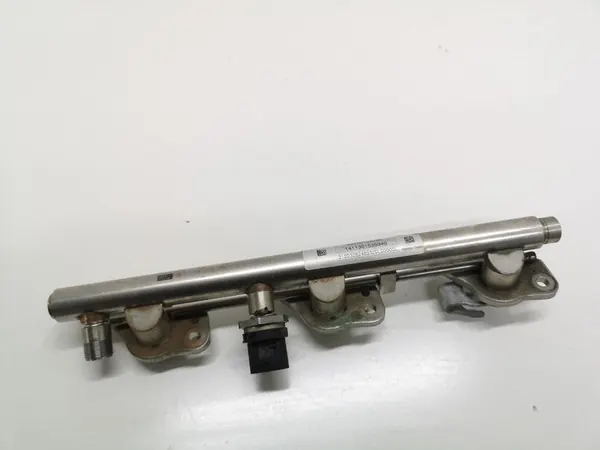 2014 Mercedes-Benz S W222 Fuel Distributor A2760702195 image 3