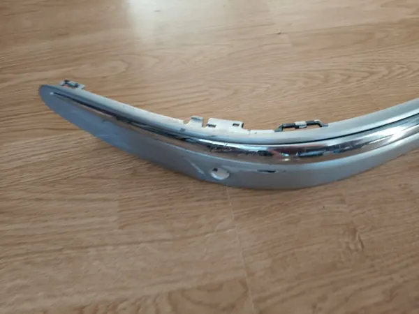 MERCEDES CLASSE E W 211 LISTELLO PARAURTI ANTERIORE DESTRO CROMO A2118801012 image 2