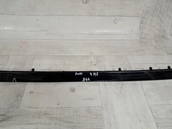 Audi Q8 4M8 S-Line Framstötfångarlist OEM 4M8853765 image 6