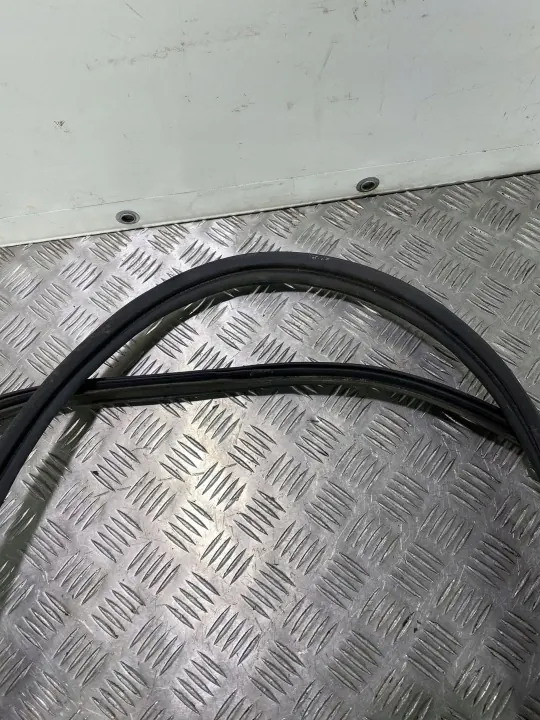 Joint de coffre Subaru FBZ20479 - Pièce OE d'occasion image 5