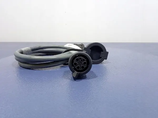 BMW OEM 5B4FD84 Latauskaapeli iX2 U10 eDrive20:lle image 3