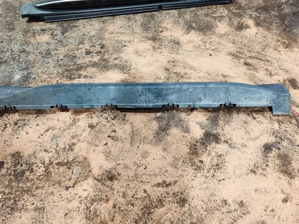 Couvre-seuil Mercedes-Benz GLE W167 A1676900304 image 3