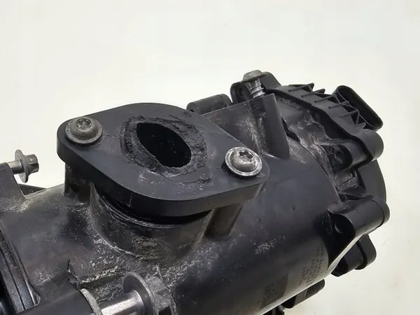 BMW Termostaatin Kotelo OEM 0631943 X1 F48:lle image 3