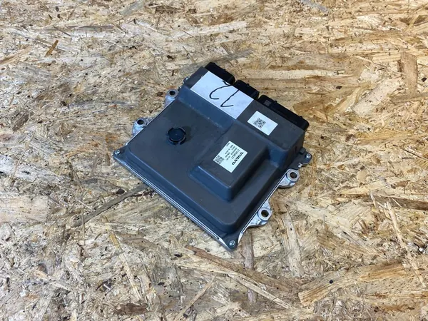 Unité de contrôle moteur Volvo XC60 II 2.0B B6 31459637 image 6