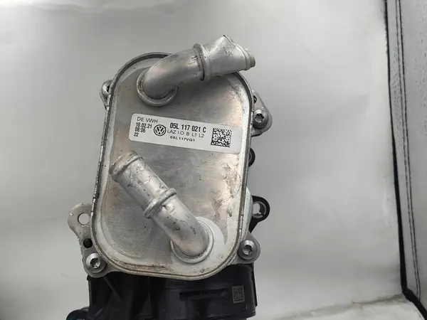 VW Audi Seat Skoda 2.0 TDI Olje Filter Bas 05L117021C image 2