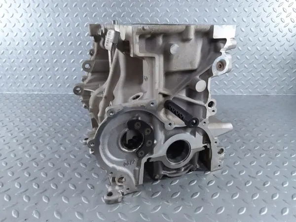 Motorblock OEM 8631944 för BMW B38C - Begagnad image 3