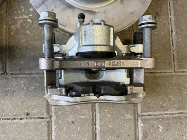 Discos de freio VW TIGUAN III pinças 5WA615301B image 3