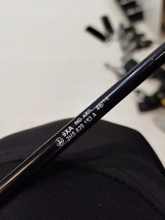 Tailgate Support Rod VW Amarok 2H 2010-2017 2H5829153A image 2