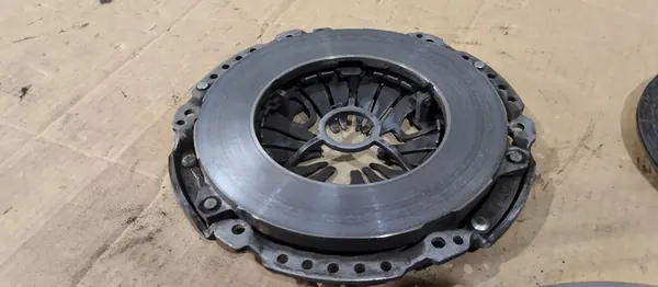 Kaksoismassakytkin Mercedes Vito W447 2.2 CDI A0012527505 image 5