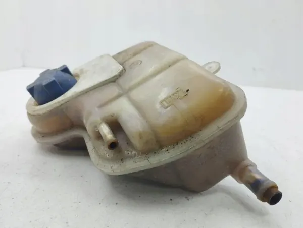 Audi A4 B5 Kylvätske expansionsbehållare OEM 8D0121403C image 5