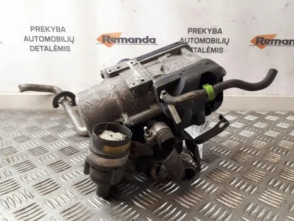 Webasto Verwarming OEM 1K0815065AG voor VW Touran image 3